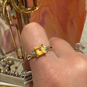 10k solid gold citrine ring Sz 7.25